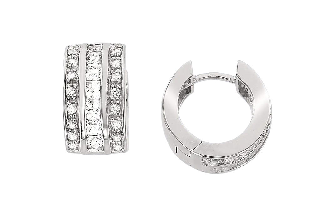 Artikelbild 1 des Artikels “Creolen „Mit dreireihigem Besatz“ aus 925 Silber mit Zirkonia, Höhe 15 mm “