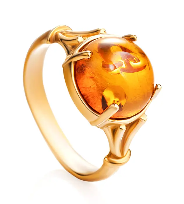 Product image 1 of the product “Women's Ring “Round with Prongs” in Gold-Plated 925 Sterling Silver with Amber ”