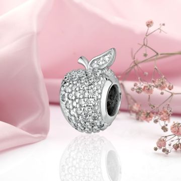 Silver pendant with cubic zirconia 