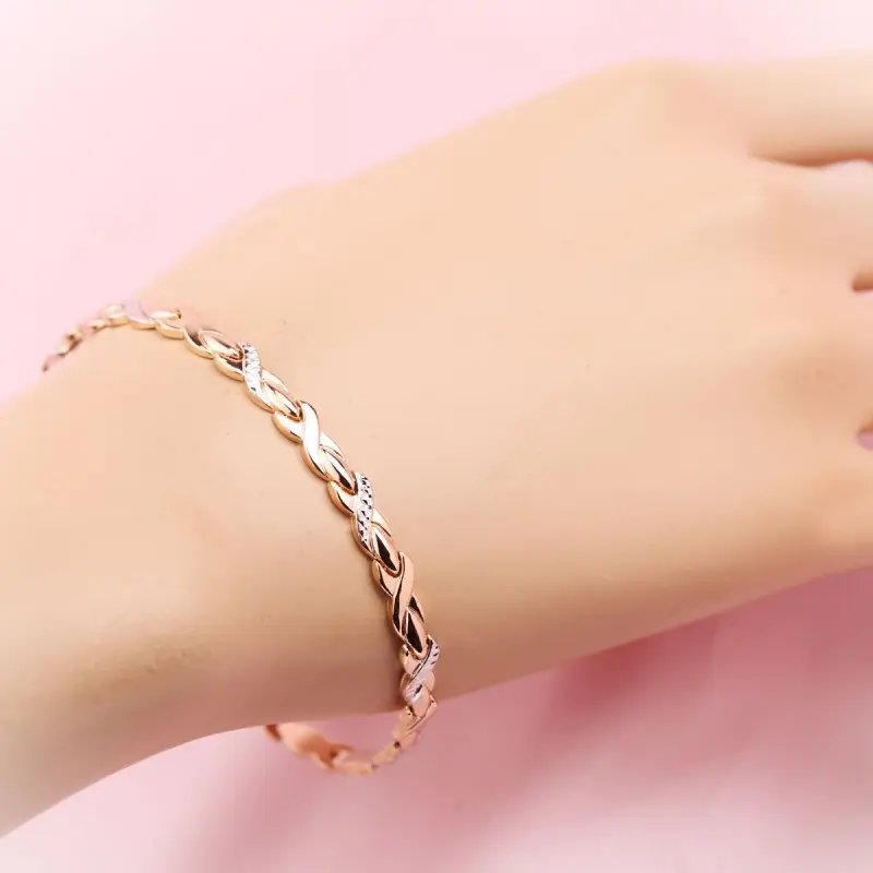 Product image 2 of the product “Bracelet “Twisted Links” in 585 Two-Tone Gold with Diamonds ”