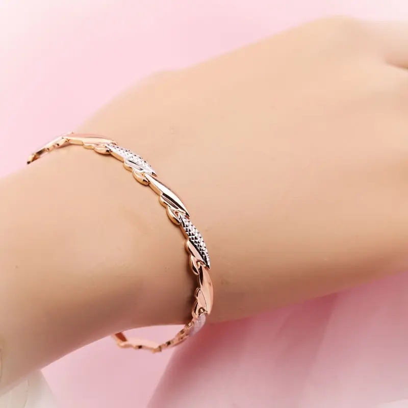 Product image 2 of the product “Bracelet “Twisted Links with Stones” in 585 Two-Tone Gold with Diamonds ”