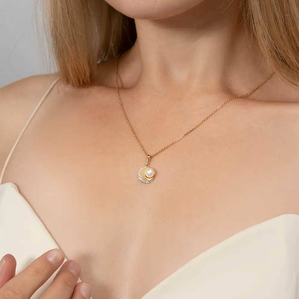 Product image 2 of the product “Pendant “Pearl in Crescent” in 585 Rose Gold with Cubic Zirconia and Pearls ”