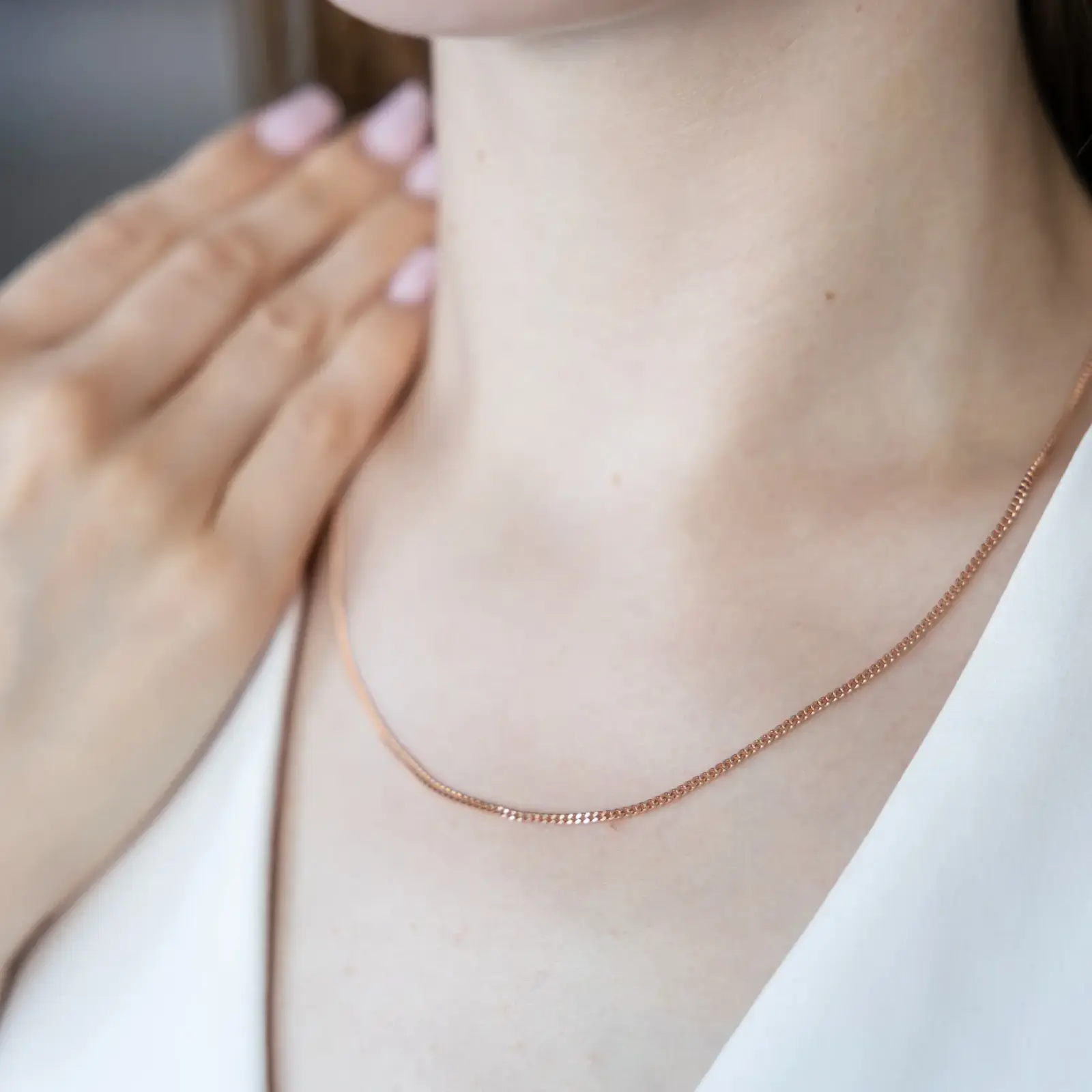 Product image 2 of the product “Diamond-Cut Curb Chain in 585 Rose Gold ”