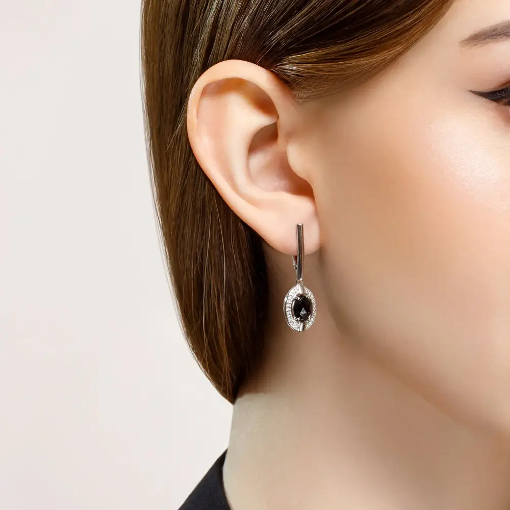 Product image 3 of the product “Drop Earrings “Black Oval with Stone Halo” in 925 Sterling Silver with Cubic Zirconia and Agate ”