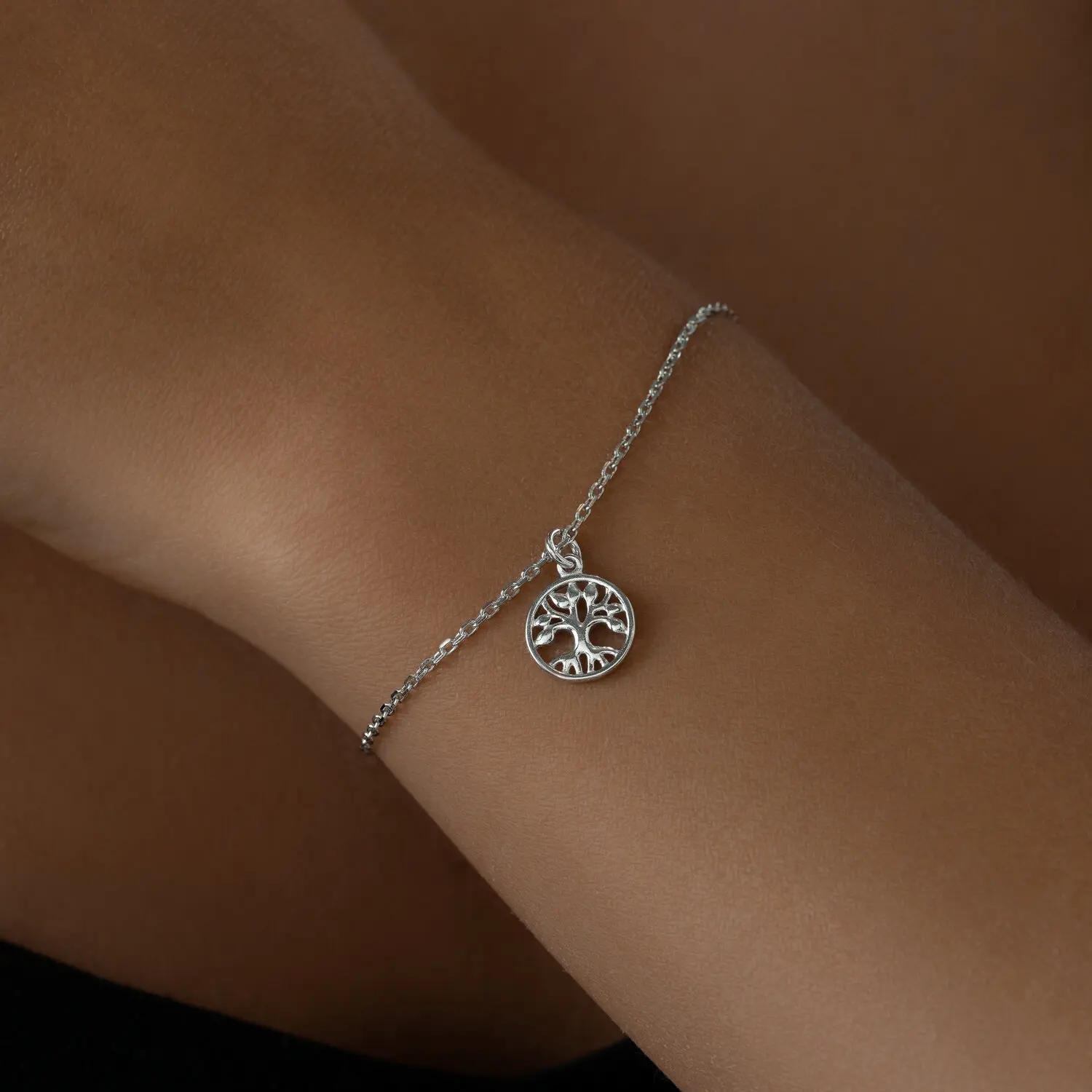 Artikelbild 3 des Artikels “Armband „Lebensbaum-Plättchen“ aus 925 Silber “