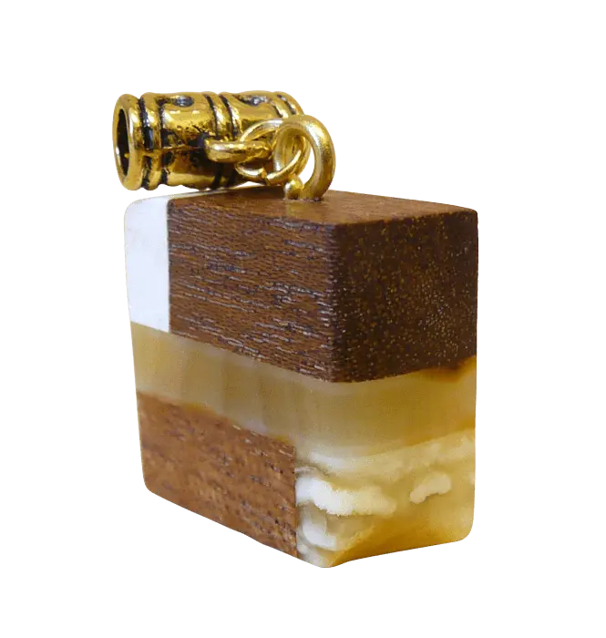 Artikelbild 5 des Artikels “Anhänger „Würfel mit Holz“ mit Bernstein “